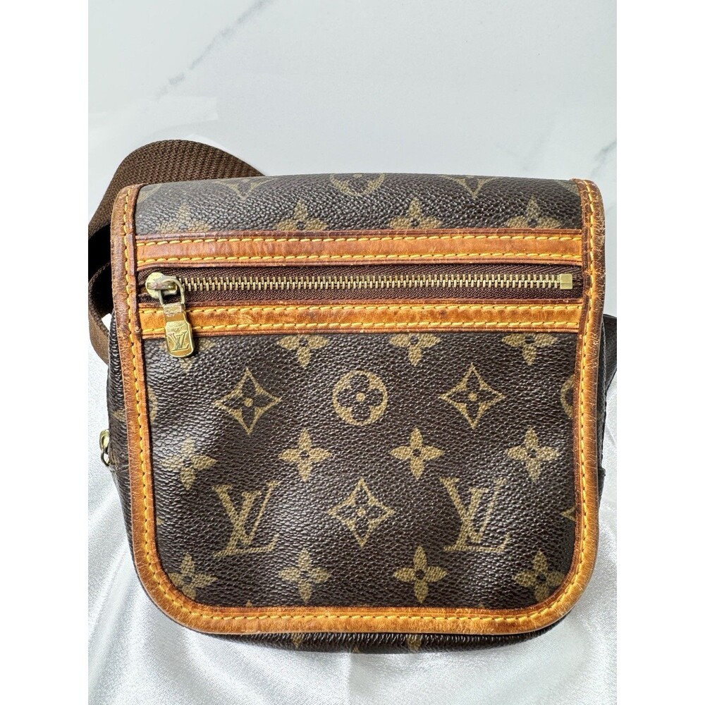 Vintage Louis Vuitton Monogram Bosphore Waist Bag - Picture 3 of 16